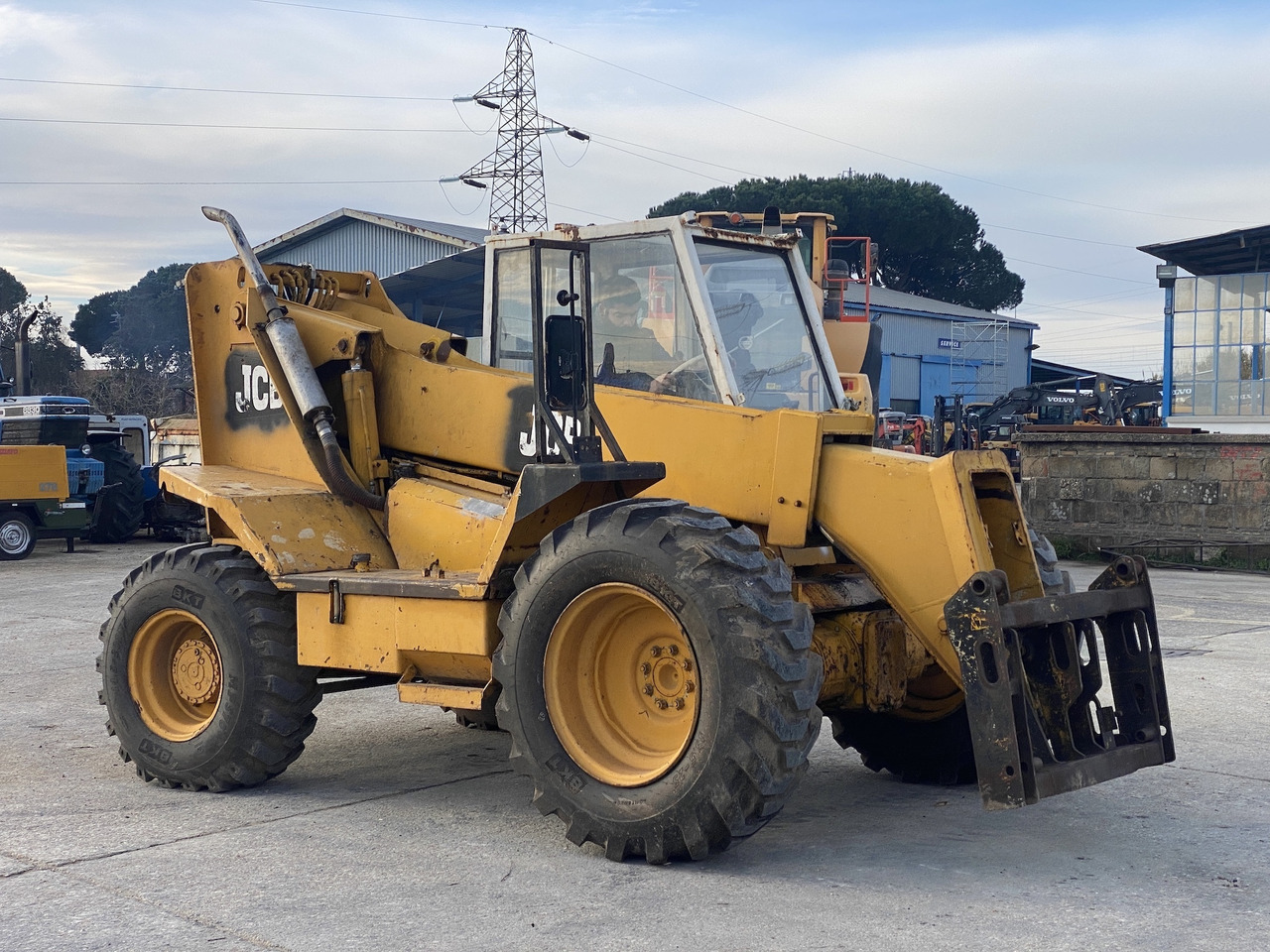 Teleskopický nakladač JCB 530-110: obrázok 4