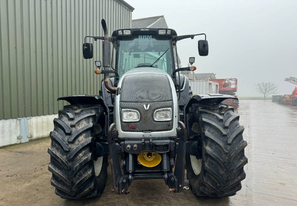 Leasing Valtra T 171  Valtra T 171: obrázok 19