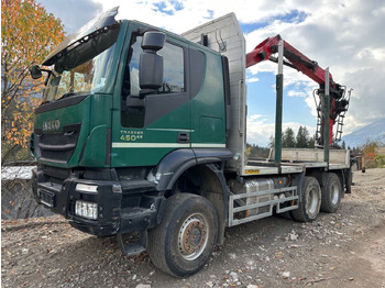 Nákladné vozidlo na prepravu dreva IVECO