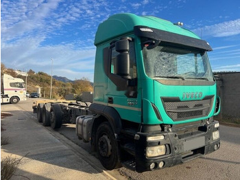 Podvozek s kabinou IVECO Stralis