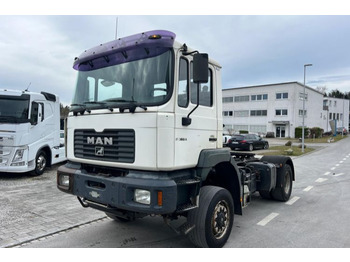 Auto s hydraulickou rukou MAN 19.364