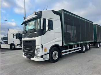 Plachtové nákladné vozidlo VOLVO FH 460