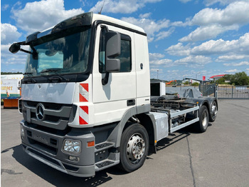 Podvozek s kabinou MERCEDES-BENZ Actros 2532