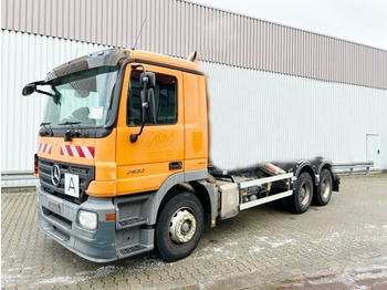 Podvozek s kabinou MERCEDES-BENZ Actros 2632