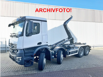 Hákový nosič kontajnerov MERCEDES-BENZ Arocs