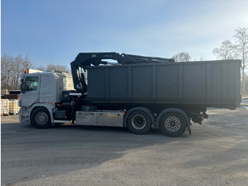 Hákový nosič kontajnerov SCANIA P 400