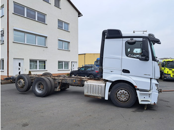 Podvozek s kabinou MERCEDES-BENZ Actros 2545