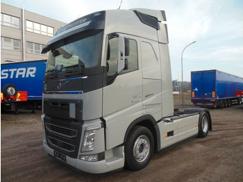 Ťahač VOLVO FH13 460