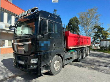 Hákový nosič kontajnerov MAN TGX 35.480