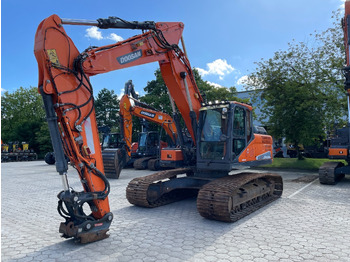 Pásové rýpadlo DOOSAN DX235