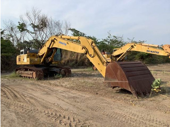 Pásové rýpadlo Komatsu PC450-8: obrázok 4