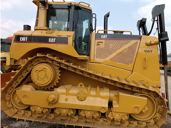 Buldozér CATERPILLAR D8T