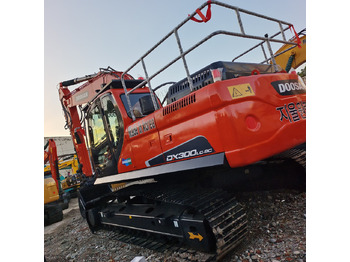 Pásové rýpadlo DOOSAN DX300LC-9C