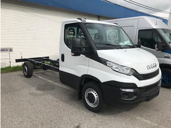 Podvozek s kabinou IVECO Daily 35s18