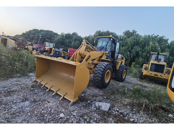 Kolesový nakladač CATERPILLAR 966H