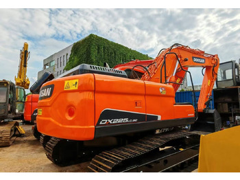 Pásové rýpadlo DOOSAN DX225LC