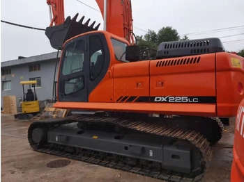 Pásové rýpadlo DOOSAN DX225LC