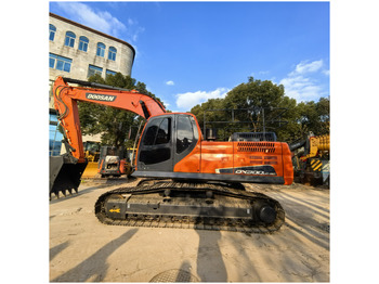 Pásové rýpadlo DOOSAN DX300LC