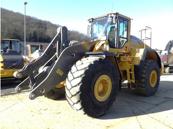 Kolesový nakladač VOLVO L220H