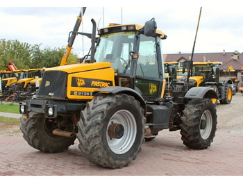 Traktor JCB