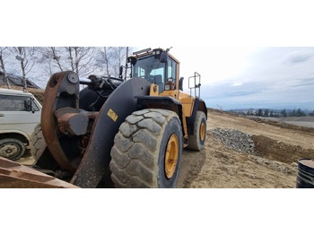 Kolesový nakladač VOLVO L250