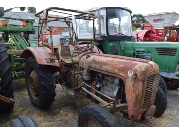 Traktor MASSEY FERGUSON