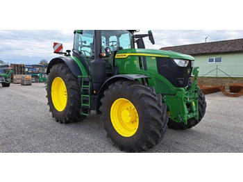 Traktor John Deere 6R230: obrázok 3