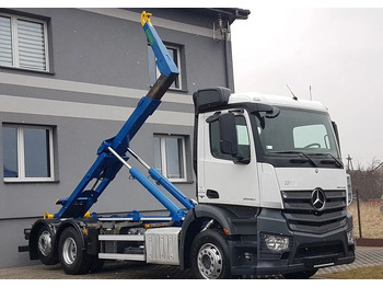 Hákový nosič kontajnerov MERCEDES-BENZ Actros