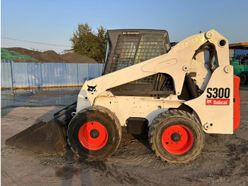 Šmykom riadený nakladač BOBCAT S300