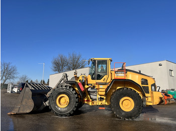 Kolesový nakladač VOLVO L220H