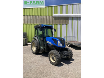 Traktor NEW HOLLAND