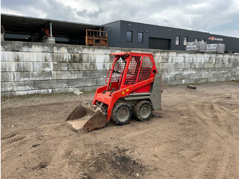 Šmykom riadený nakladač BOBCAT S70