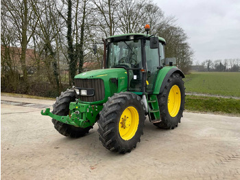 Traktor JOHN DEERE 6220