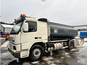 Cisternové vozidlo Volvo FM7: obrázok 3