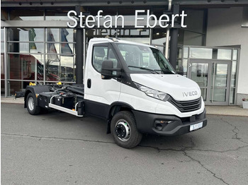 Hákový nosič kontajnerov IVECO Daily 70c18