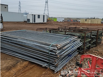 Stavebné zariadenia Bundle of Heras Fencing, Pallet of Heras Fencing Feet (2 of), Stillage of Basket Hooks ( 5 of): obrázok 5