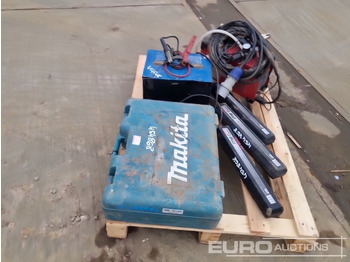 Stavebné zariadenia Sealey 230Volt Welder, Draper 230Volt Battery Charger/Starter, Makita TW1000 110Volt Impact Wrench, Sealey Micrometer Torqe Wrench (3 of): obrázok 2