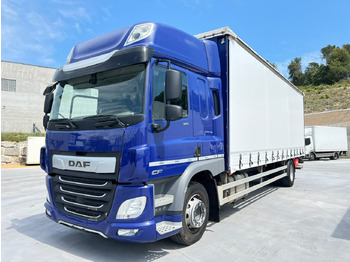 Plachtové nákladné vozidlo DAF CF 320