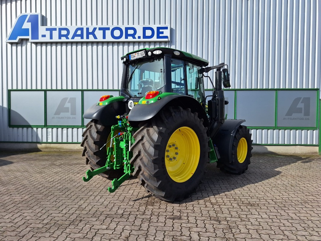 Traktor John Deere 6100M **MIETRÜCKLÄUFER**: obrázok 12