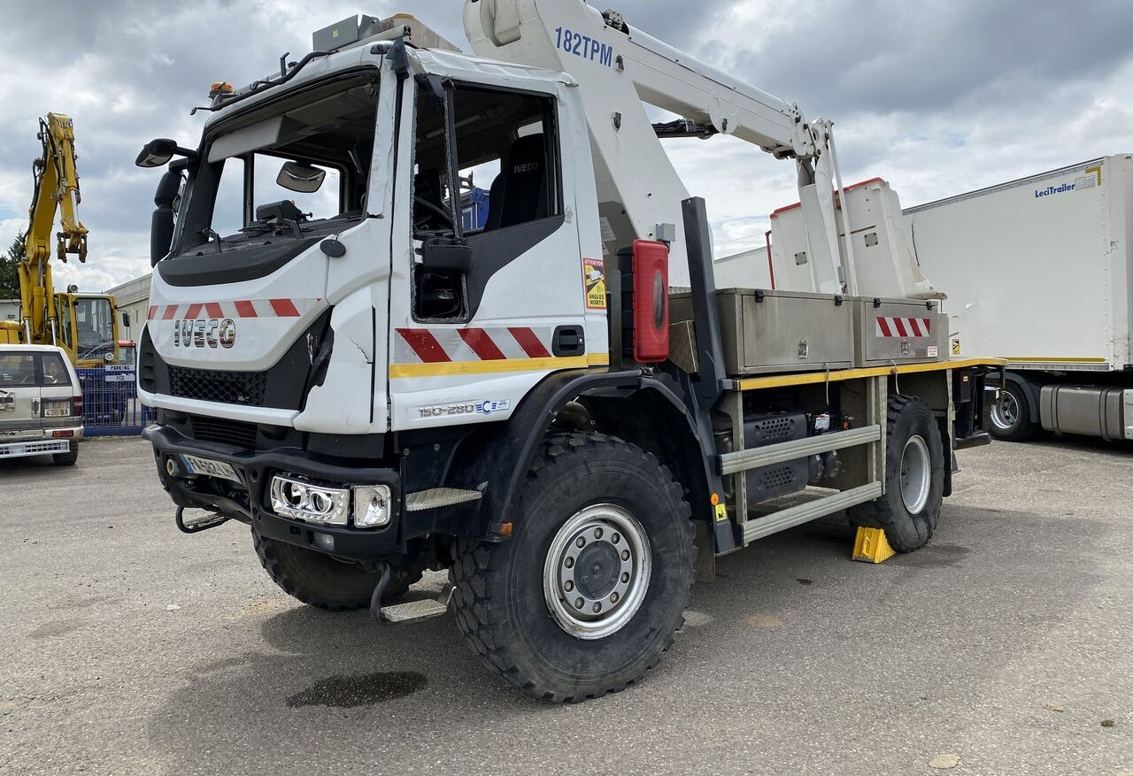 Automobilová plošina IVECO EUROCARGO 150/280: obrázok 40