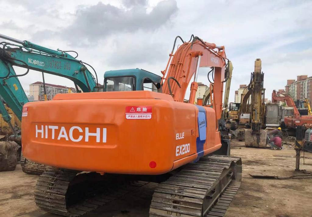 Pásové rýpadlo HITACHI EX200-3: obrázok 13