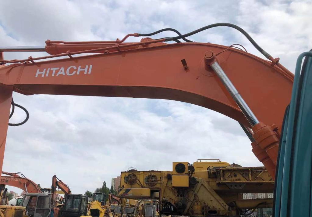 Pásové rýpadlo HITACHI EX200-3: obrázok 10