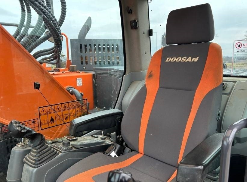 Leasing Doosan DX235LCR-5 PYÖRITTÄJÄ, 3D-LAITTEET  Doosan DX235LCR-5 PYÖRITTÄJÄ, 3D-LAITTEET: obrázok 9