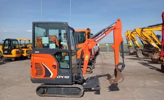 Mini rýpadlo Doosan Mini koparka DOOSAN  DX 19 ,  2016 rok: obrázok 10