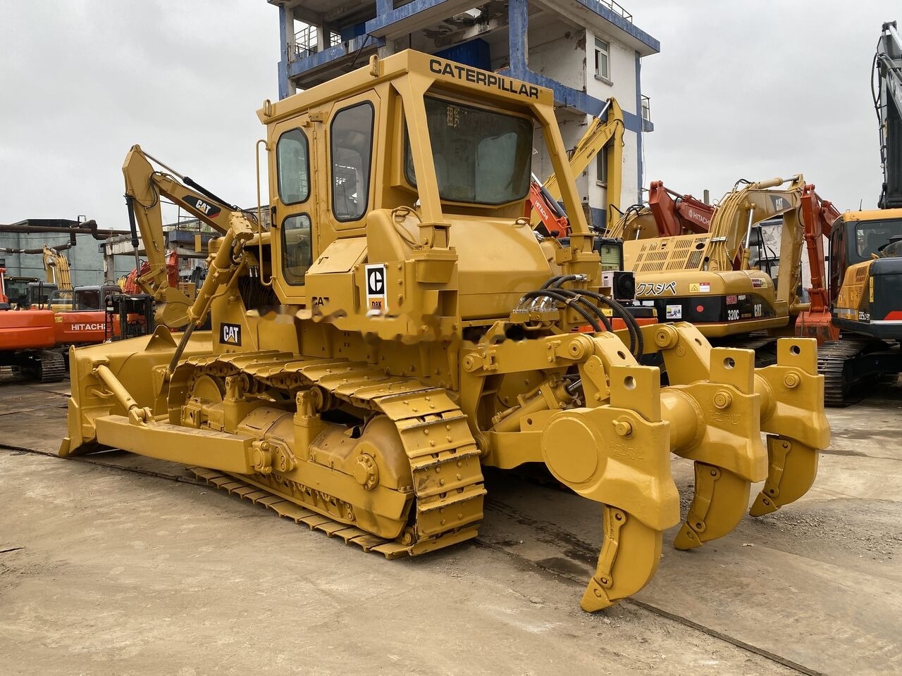 Buldozér Caterpillar D8K: obrázok 6