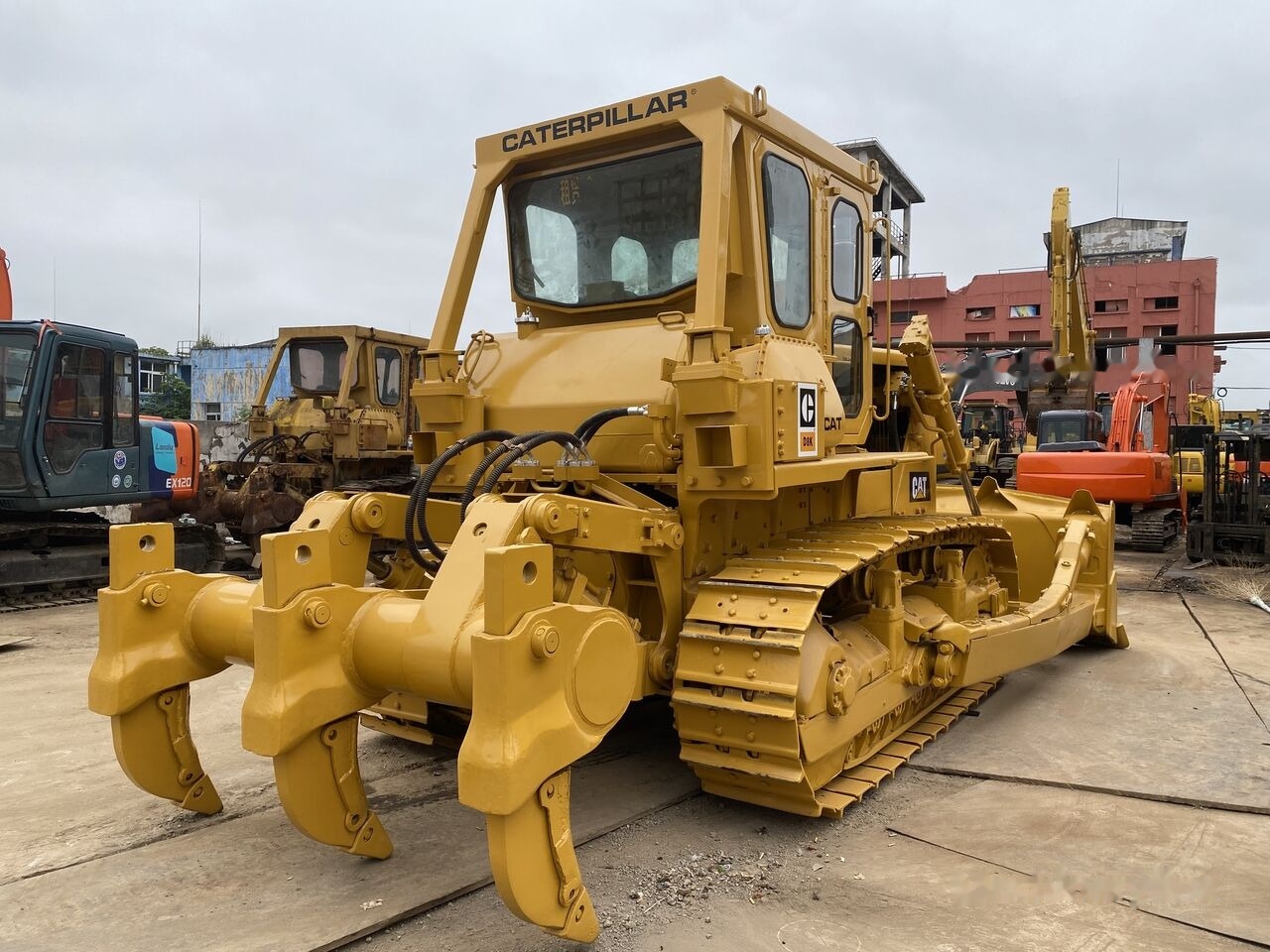 Buldozér Caterpillar D8K: obrázok 13