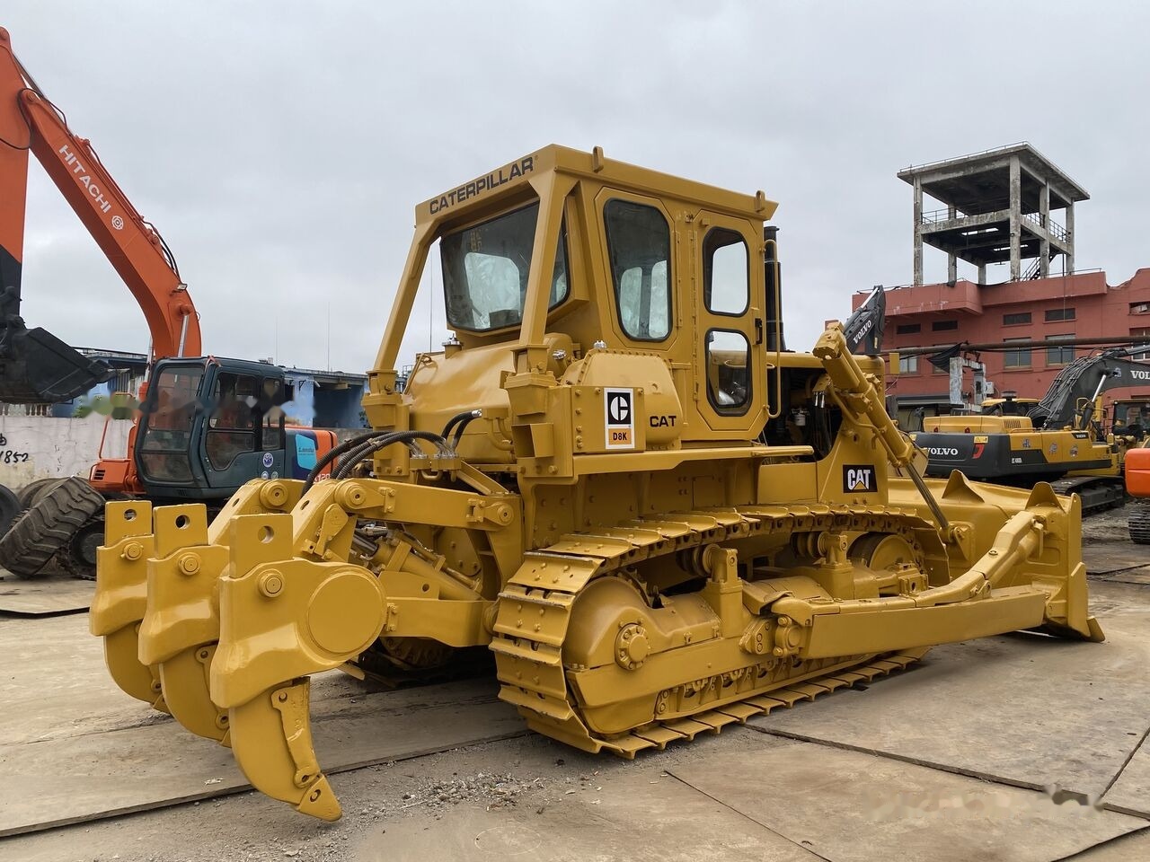 Buldozér Caterpillar D8K: obrázok 17