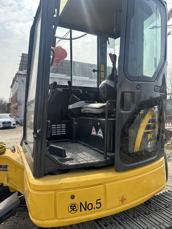 Mini rýpadlo KOMATSU PC40MR: obrázok 8