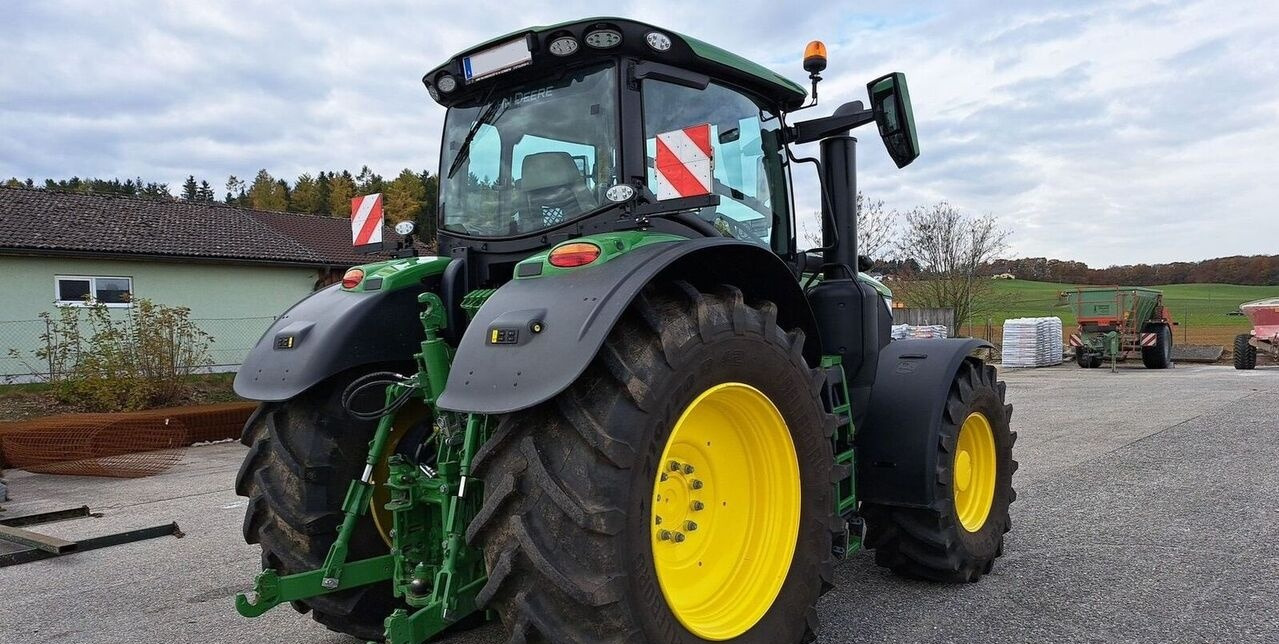 Traktor John Deere 6R230: obrázok 7