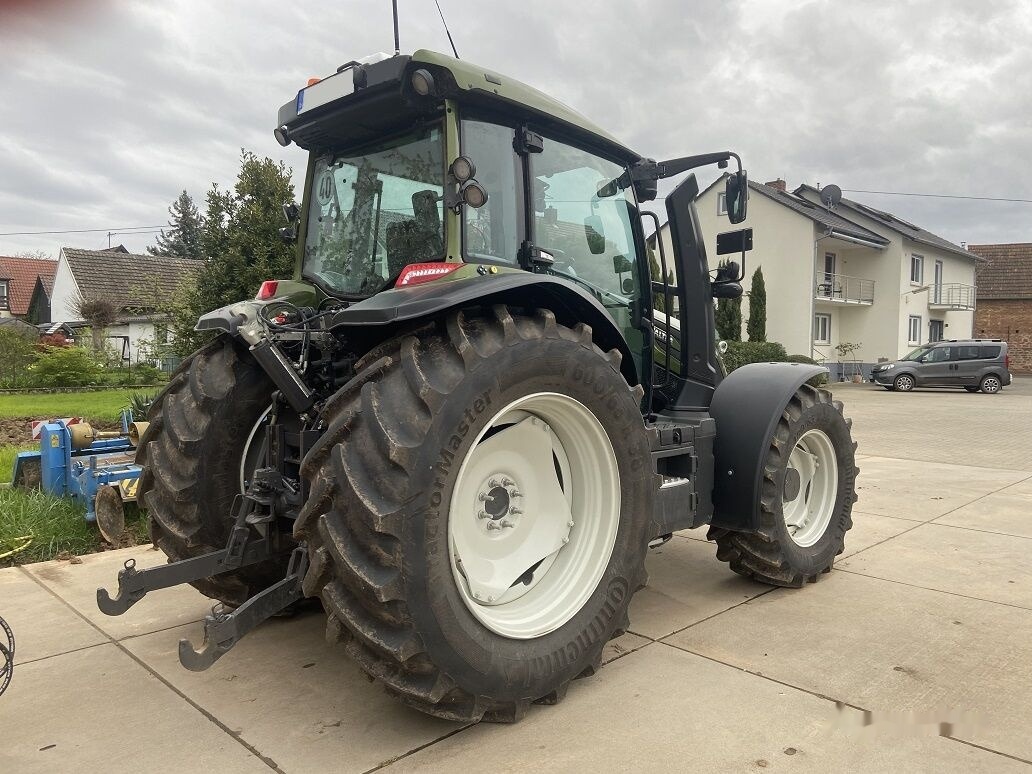 Traktor Valtra G135 Active: obrázok 10